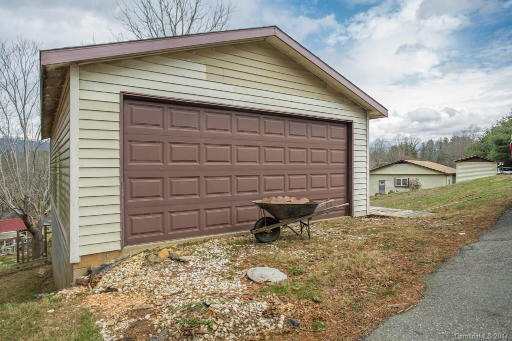 30 Parkwood Avenue - Photo 16