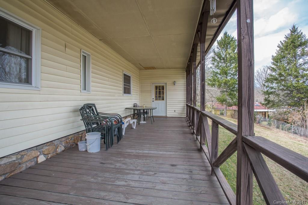 30 Parkwood Avenue - Photo 4