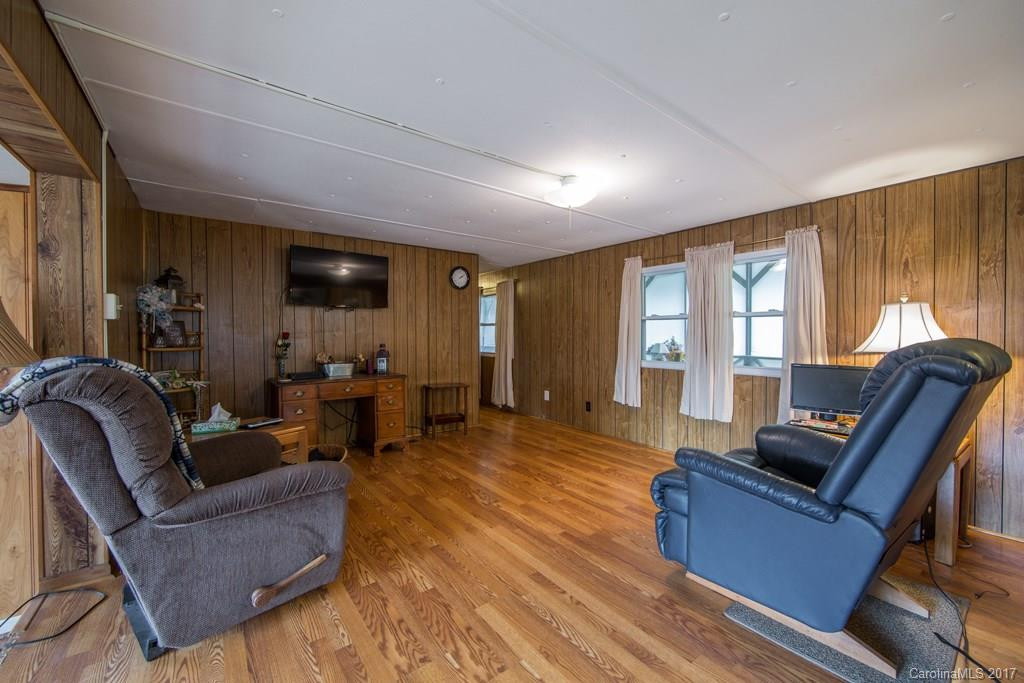 30 Parkwood Avenue - Photo 6