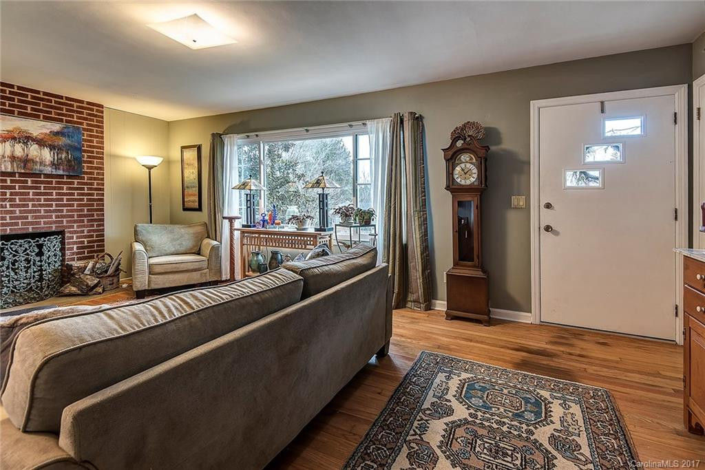 39 Avery Creek Road - Photo 3