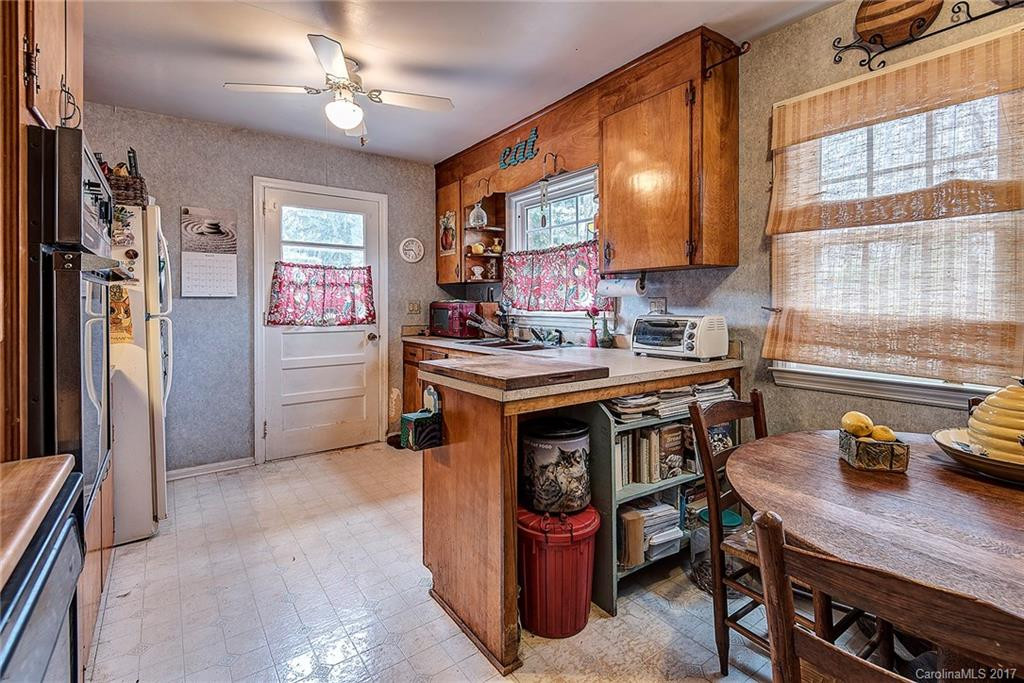 39 Avery Creek Road - Photo 7