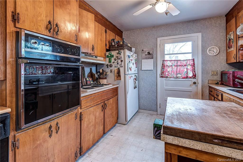 39 Avery Creek Road - Photo 8