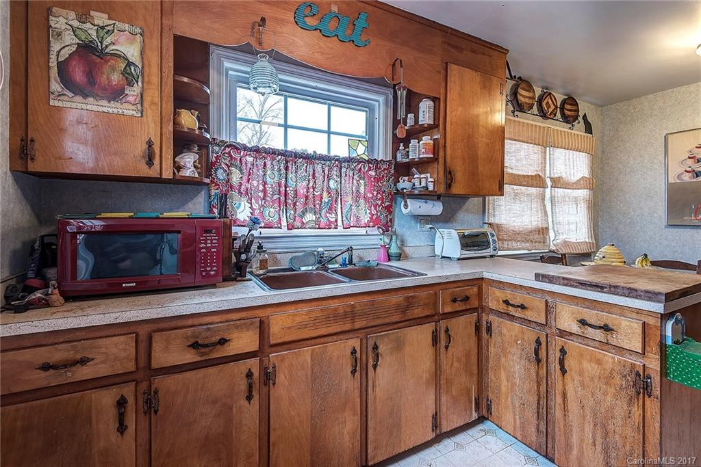 39 Avery Creek Road - Photo 9