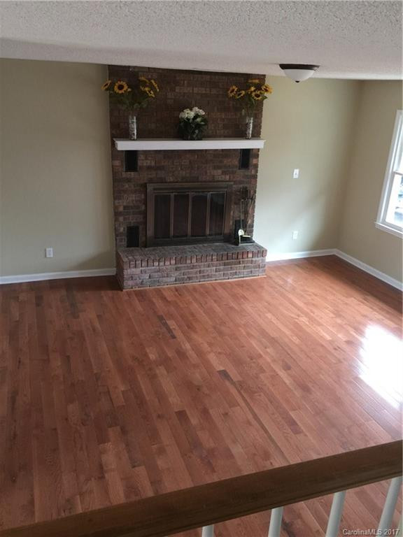 208 Clover Drive - Photo 6