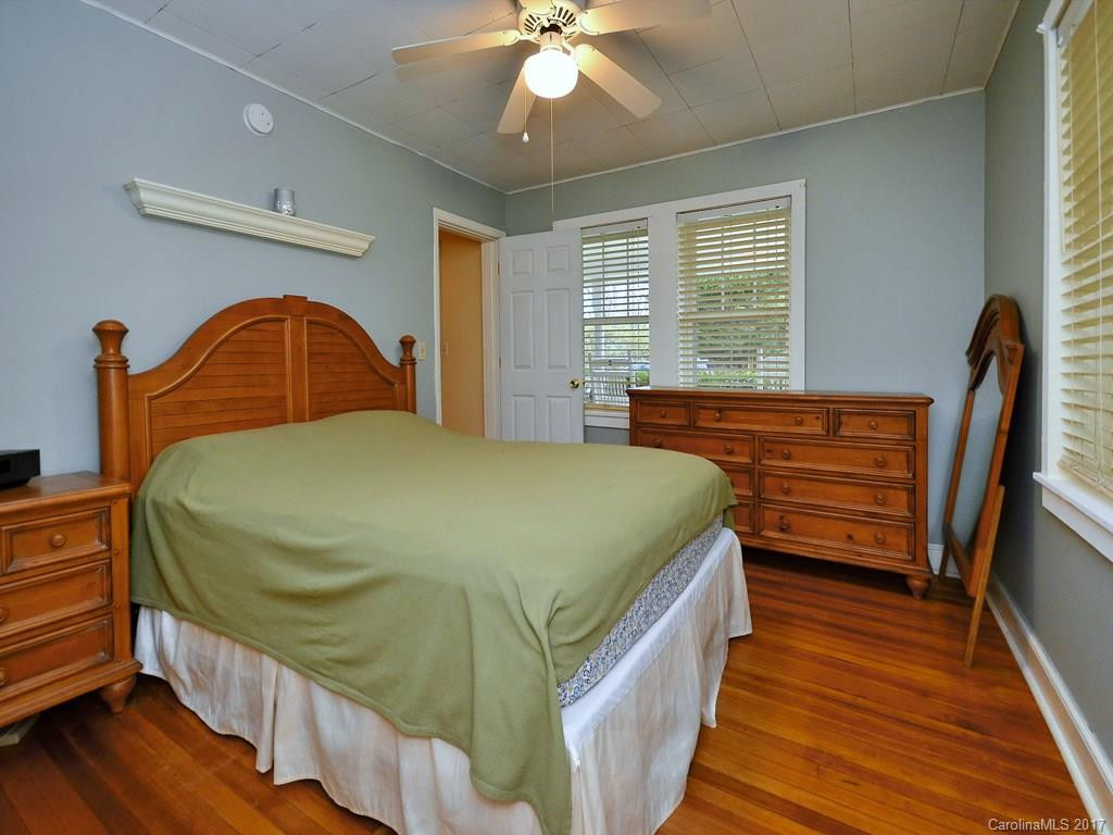 610 Brookshire Street - Photo 12