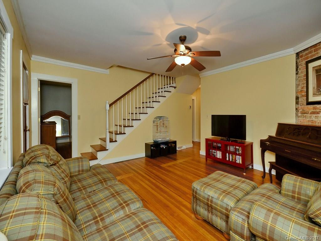 610 Brookshire Street - Photo 4
