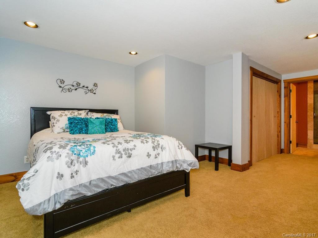 720 Greenwood Drive - Photo 14