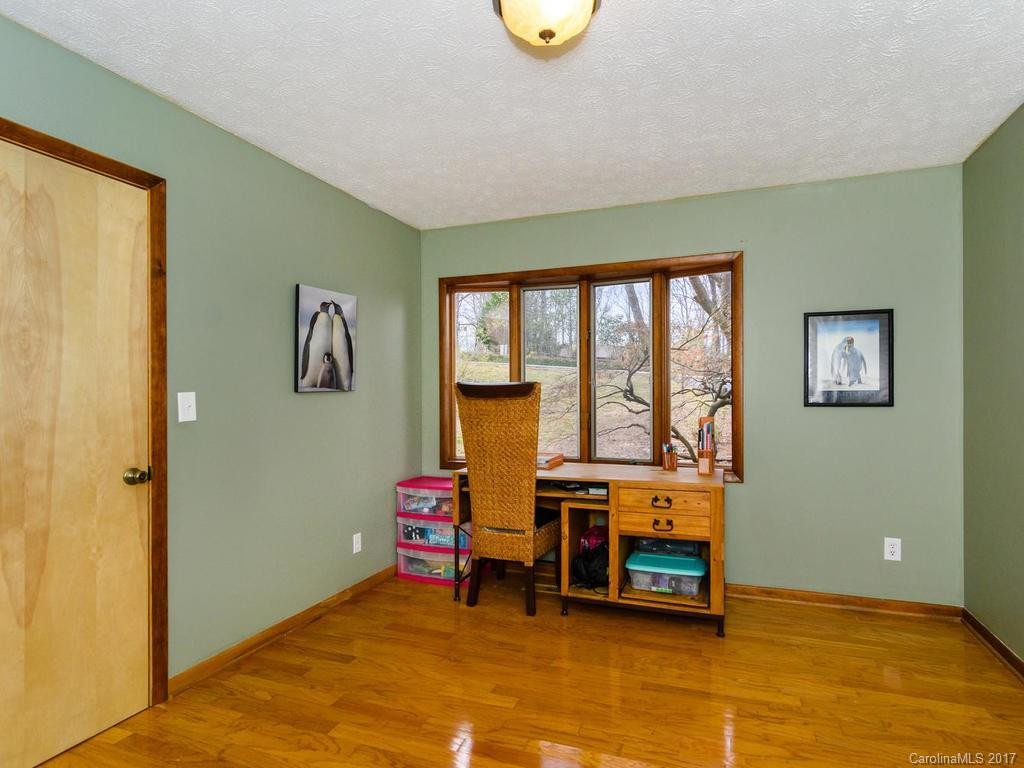 720 Greenwood Drive - Photo 17