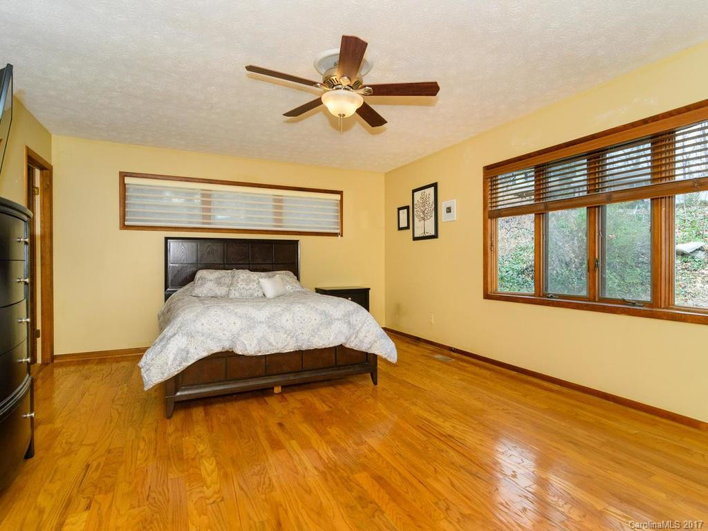 720 Greenwood Drive - Photo 6