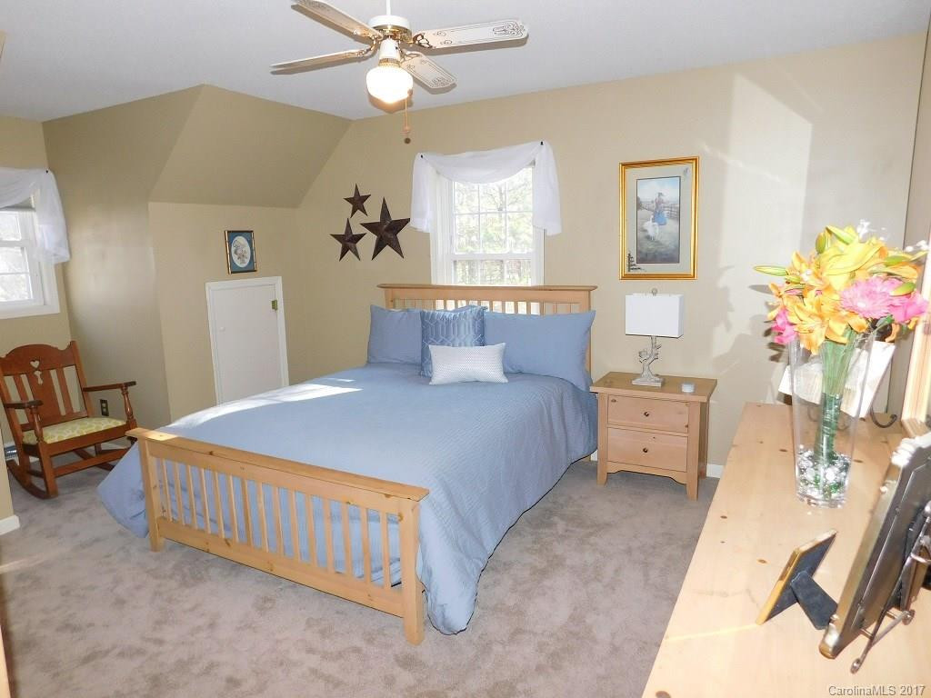 116 Breezewood Circle - Photo 12