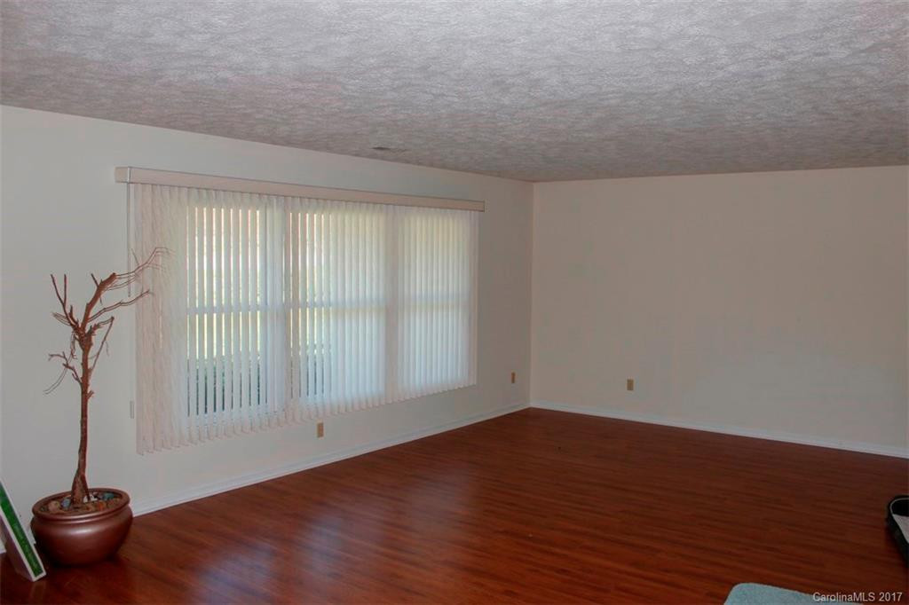 102 Tanager Lane #1 - Photo 4