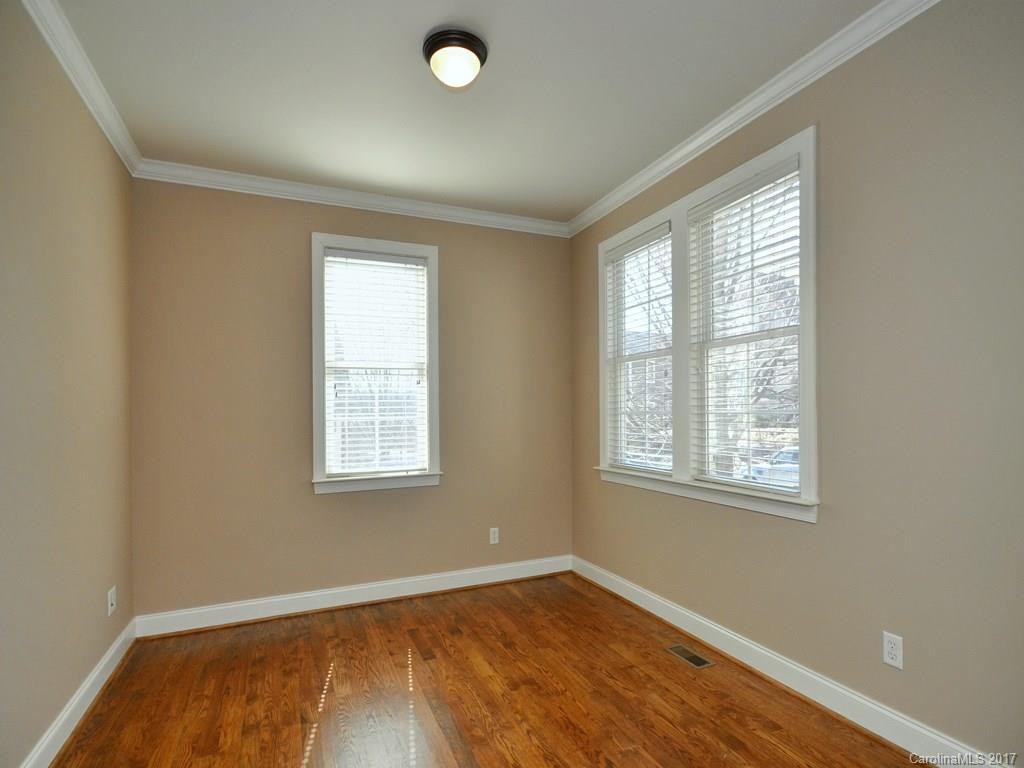 23 Dearborn Street - Photo 2