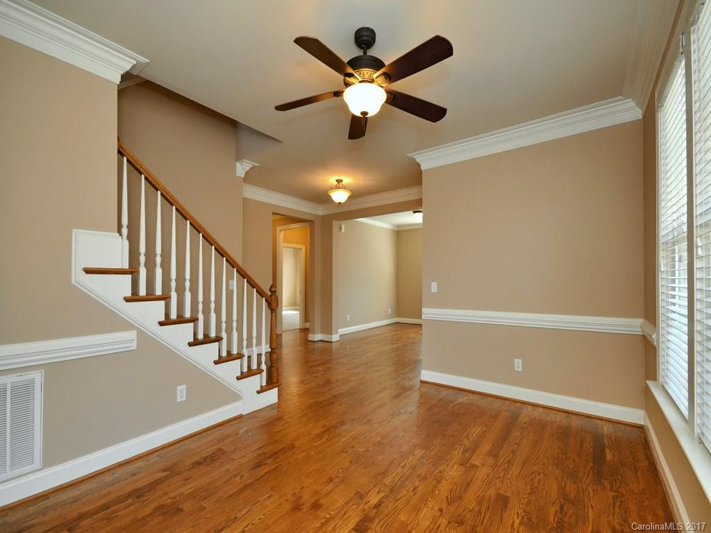 23 Dearborn Street - Photo 4