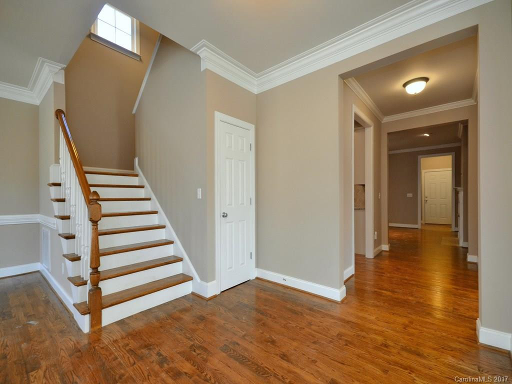 23 Dearborn Street - Photo 5