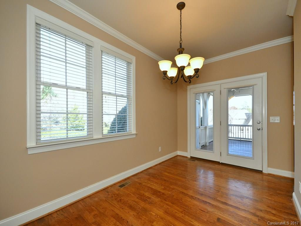 23 Dearborn Street - Photo 7