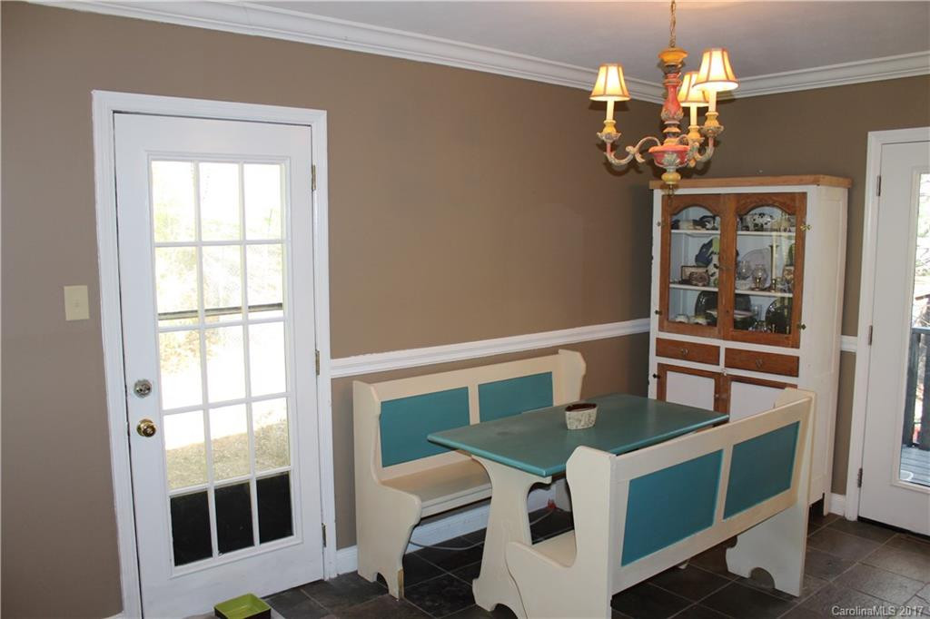 10 Hillview Circle - Photo 4