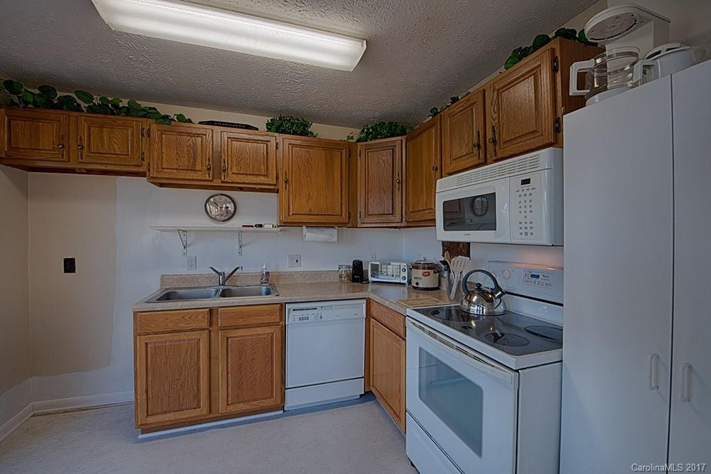 81 Sandow Lane #1 - Photo 6