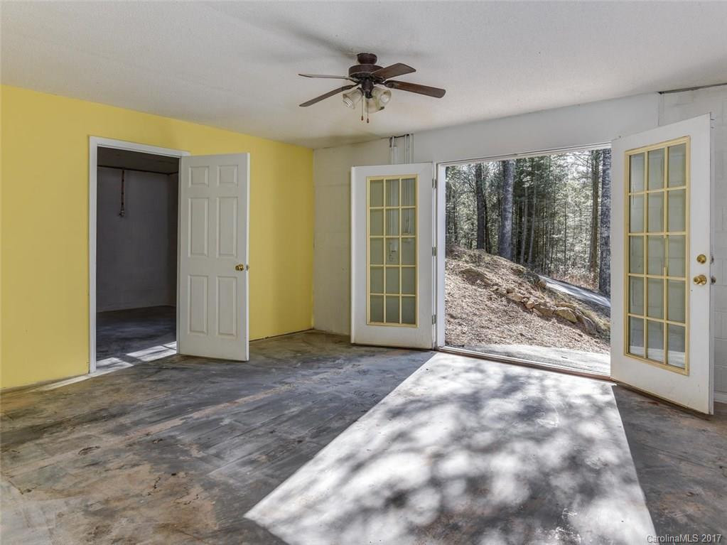 296 Whitt Branch Road - Photo 18