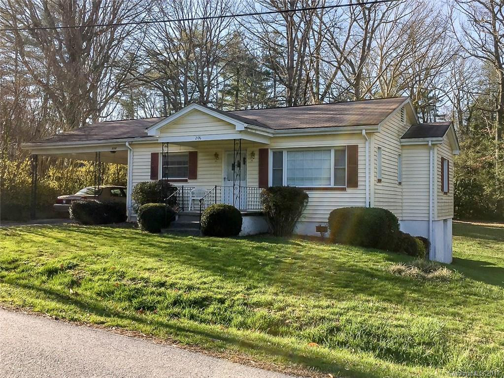 208 Woodland Drive
