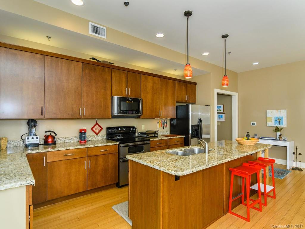 190 Broadway Street #303 - Photo 6