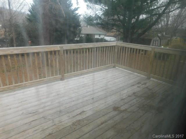 31 Fieldcrest Road - Photo 5