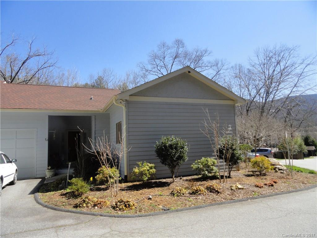 11 River Knoll Drive #11