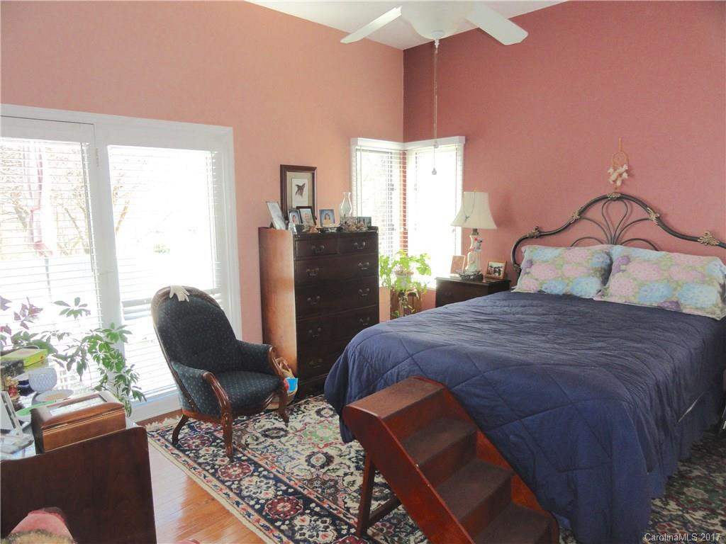 11 River Knoll Drive #11 - Photo 9