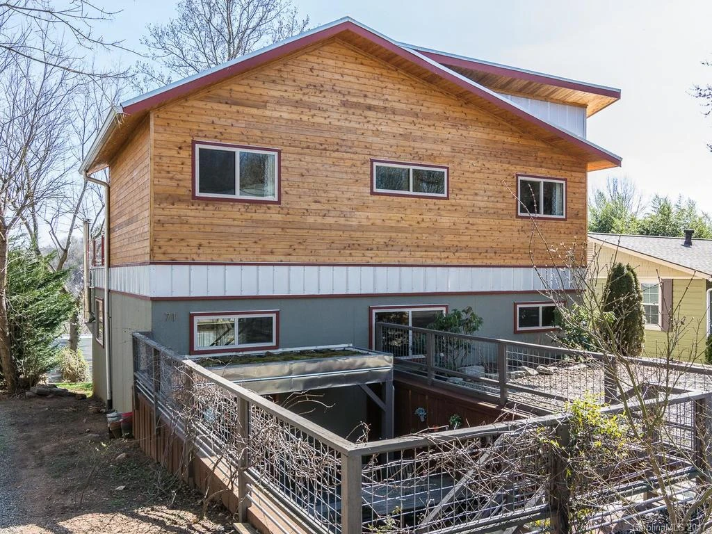 71 Joyner Avenue