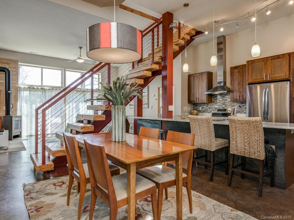 71 Joyner Avenue - Photo 3