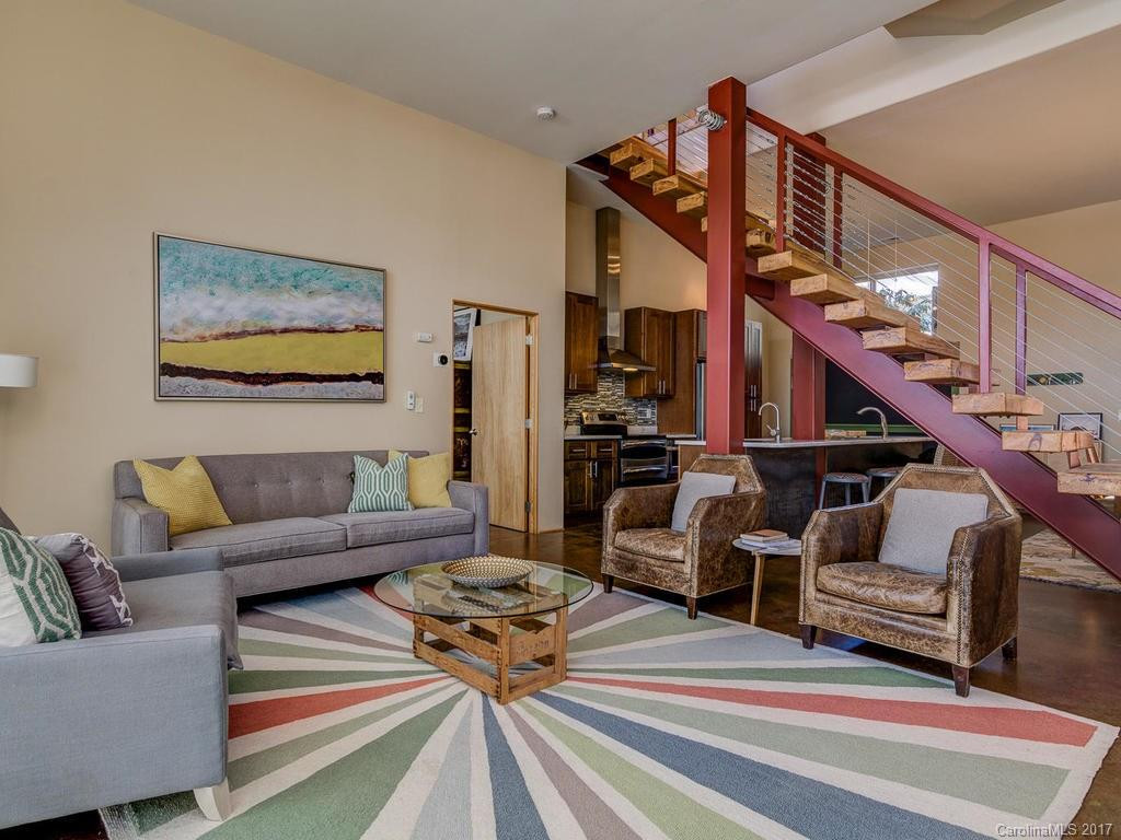 71 Joyner Avenue - Photo 4