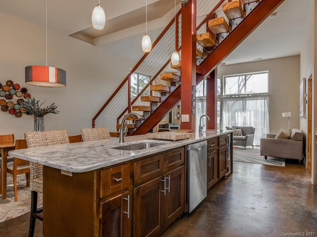71 Joyner Avenue - Photo 6