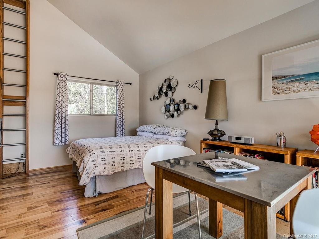 71 Joyner Avenue - Photo 8