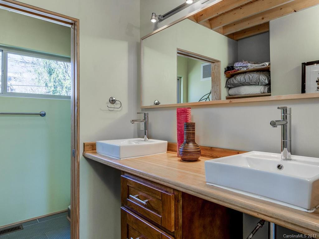 71 Joyner Avenue - Photo 10