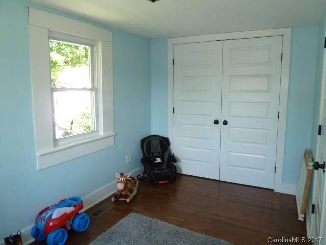 183 Pennsylvania Avenue - Photo 13