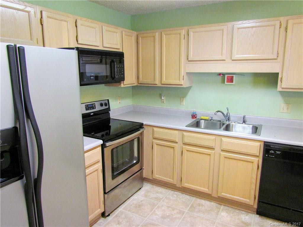 2704 Sagamore Lane #2704 - Photo 6