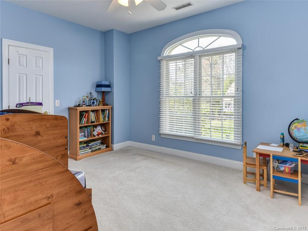 1034 Columbine Road - Photo 13