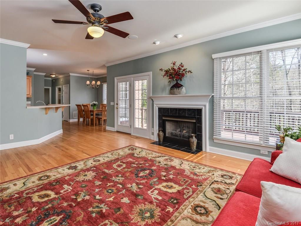 1034 Columbine Road - Photo 5