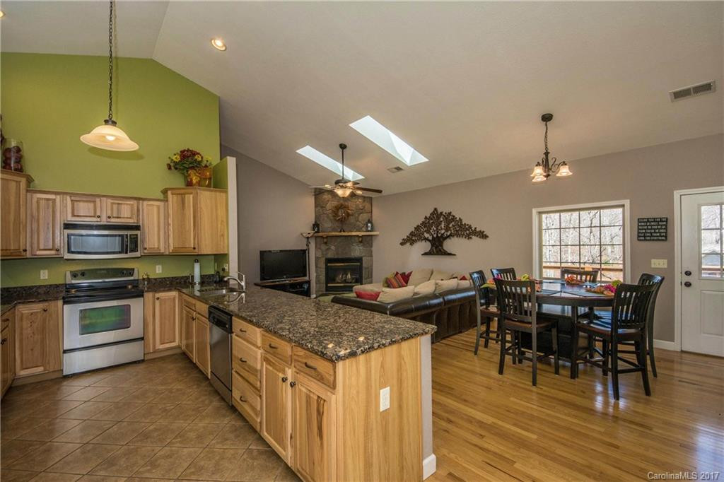 565 Sweetwater Drive - Photo 3