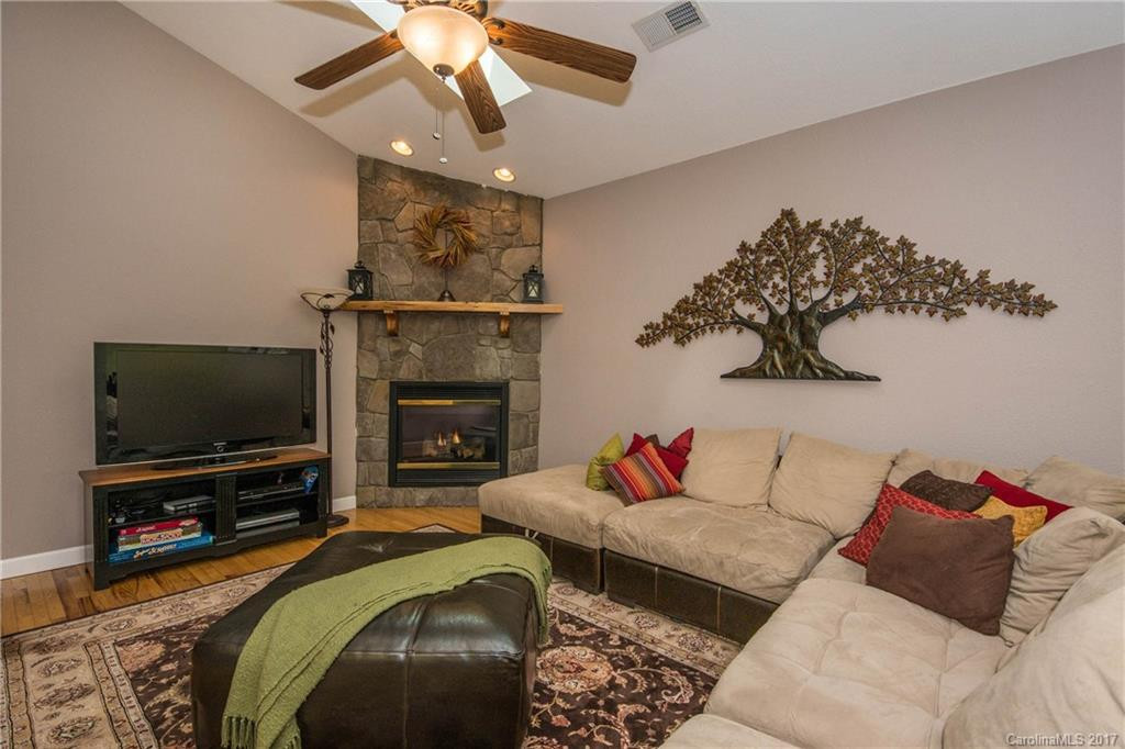 565 Sweetwater Drive - Photo 10