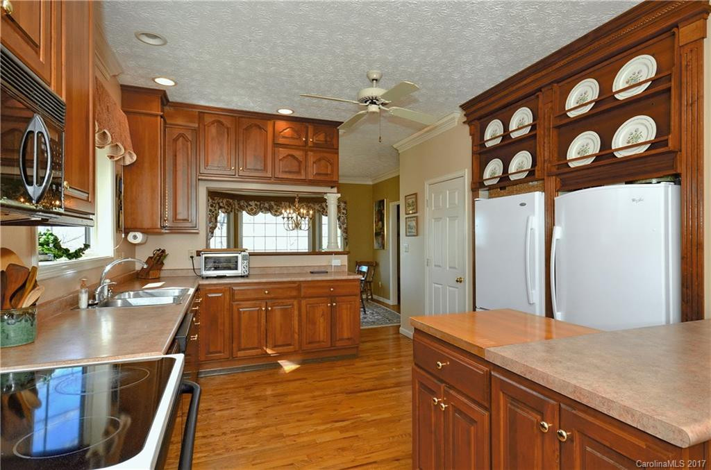 111 Sunny Ridge Drive - Photo 11