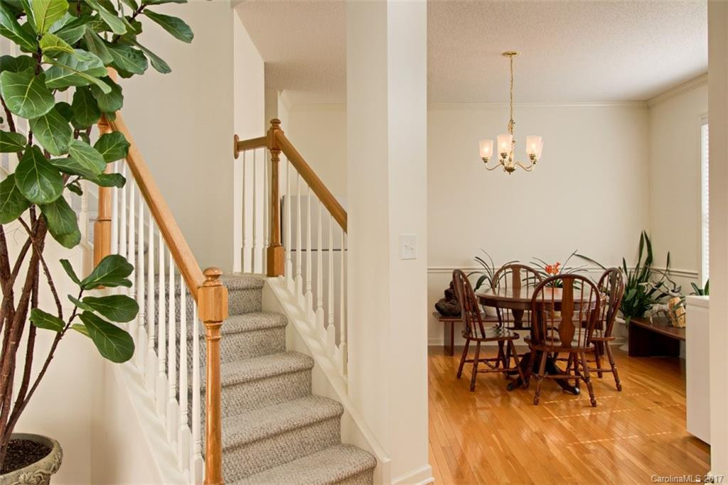 17 Poplar Grove Court - Photo 2