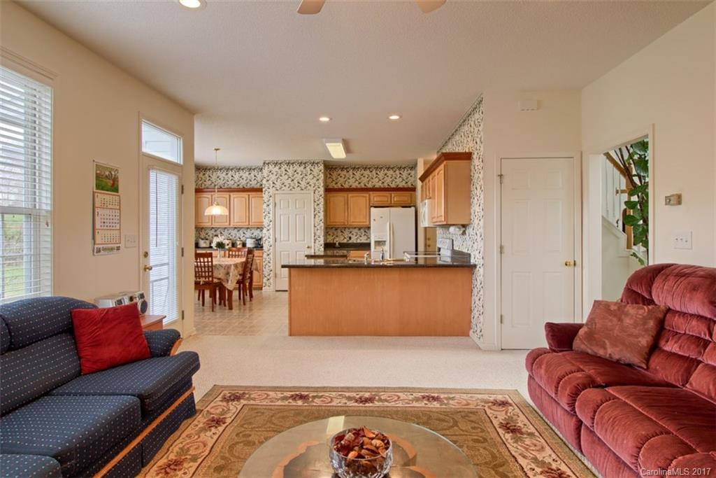 17 Poplar Grove Court - Photo 6