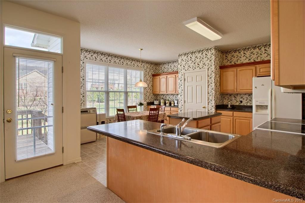 17 Poplar Grove Court - Photo 8