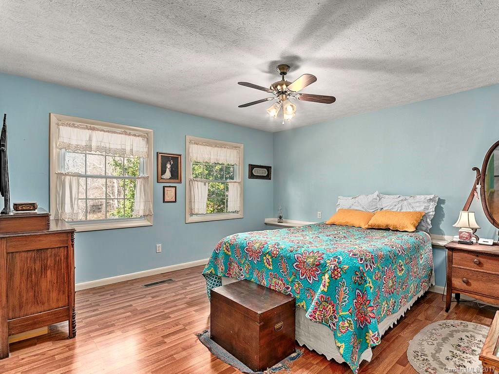 88 Gibson Road - Photo 10
