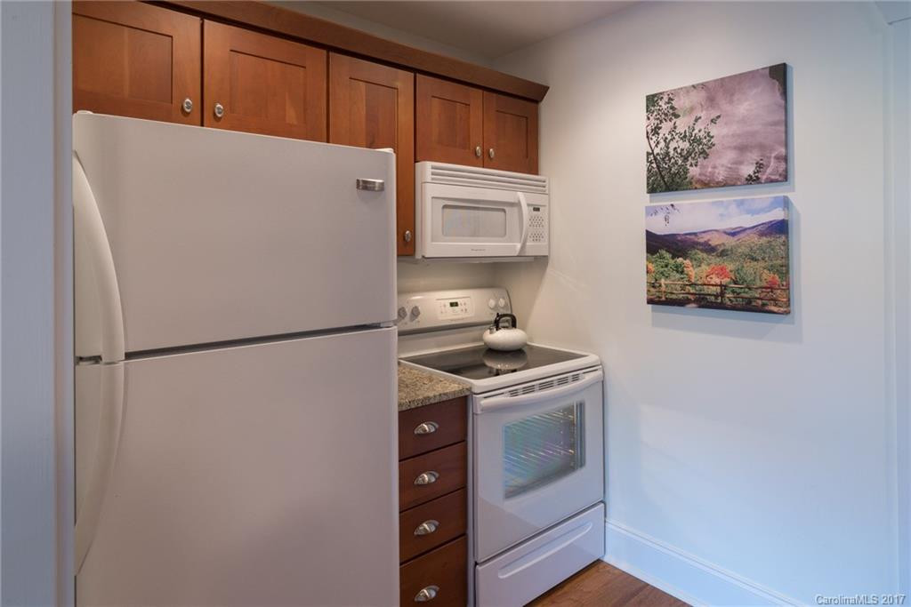 27 Lake Wood Avenue - Photo 17