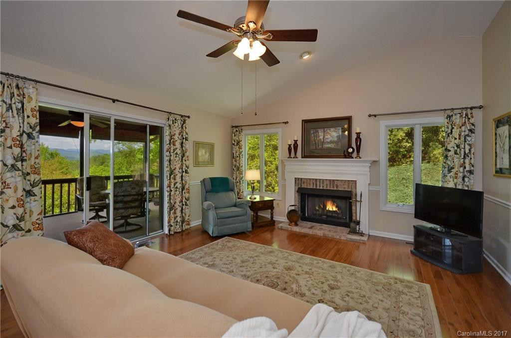 4521 Cove Loop Road - Photo 3