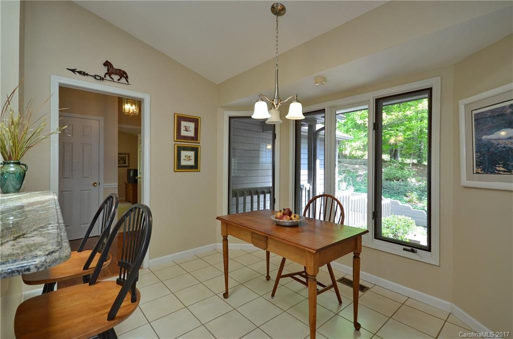 4521 Cove Loop Road - Photo 10