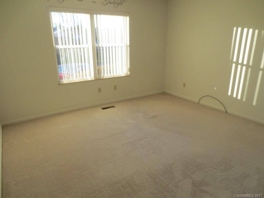 28 Capri Lane #1-A - Photo 9
