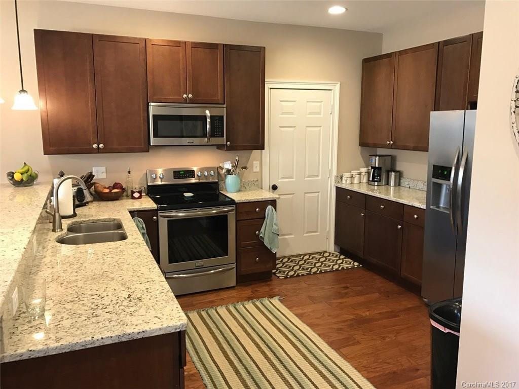 56 Asher Lane - Photo 3