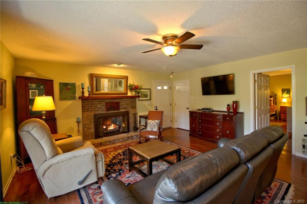 1761 Warrior Drive - Photo 3